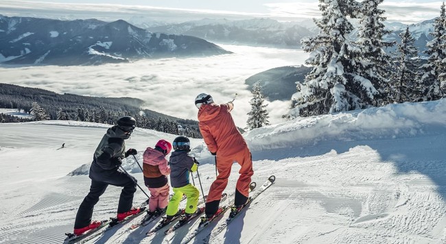 Familienzeit beim Skiurlaub im Hotel Der Kaprunerhof